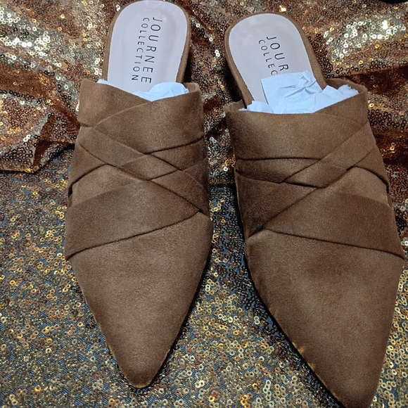 Journee Collection Tan Suede Mules - Picture 3 of 4